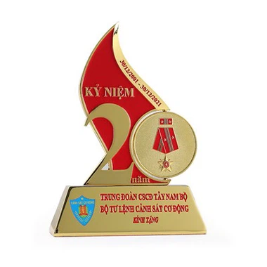 Dviračių krepšinio metalo apdovanojimo trofėjus