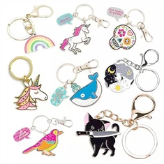 Metalinis emalio raktų pakabukas